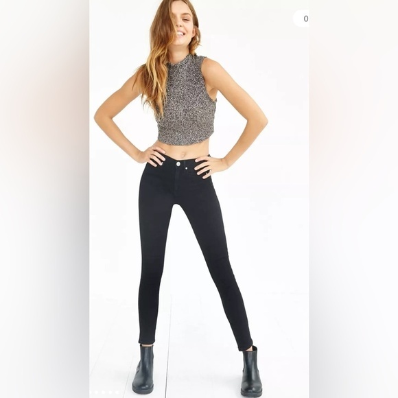 BDG Twig High Rise Crop Light Stretch Skinny Black Jeans Womens 28/6 - Picture 1 of 11